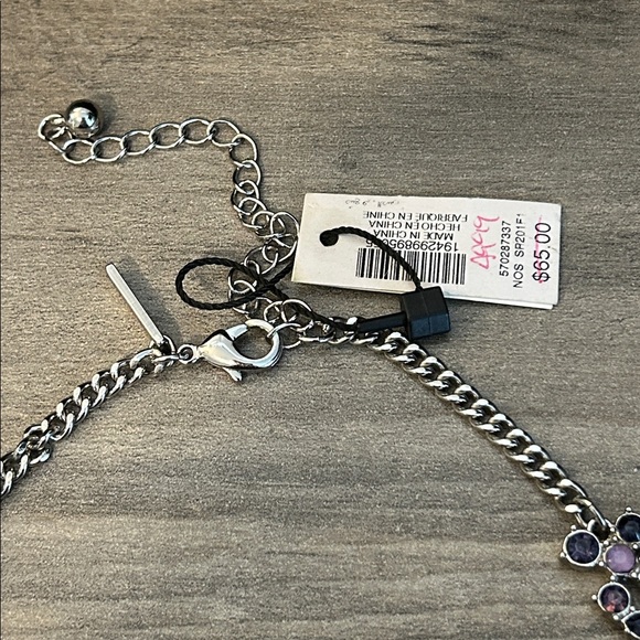 Stunning WHBM White House Black Market Purple Rhinestone statement necklace #J39 - Picture 8 of 9